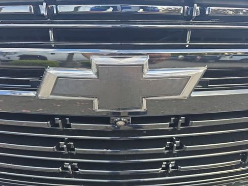 Certified 2024 Chevrolet Suburban RST image 37