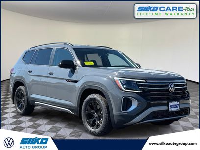 New 2026 Volkswagen Atlas Peak Edition