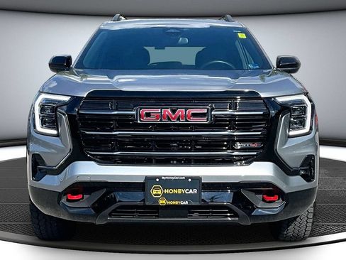 Used 2026 GMC Terrain AT4 w/ Convenience Package III AWD/4WD image 2