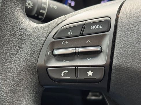 Used 2023 Hyundai Kona SEL image 18