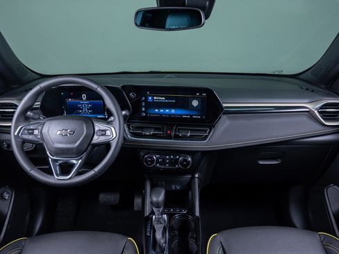 Used 2024 Chevrolet TrailBlazer ACTIV w/ Convenience Package image 13