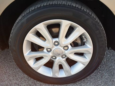 Used 2013 Kia Soul + w/ Audio Pkg image 38