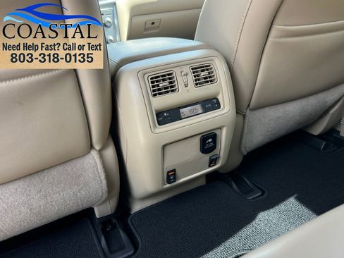 Used 2017 Nissan Pathfinder SL w/ SL Tech Package FWD image 20
