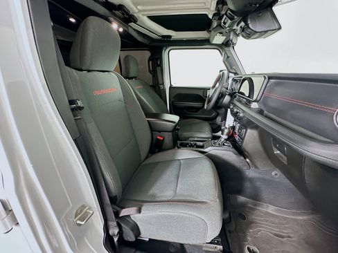 Used 2024 Jeep Wrangler Unlimited Rubicon image 28