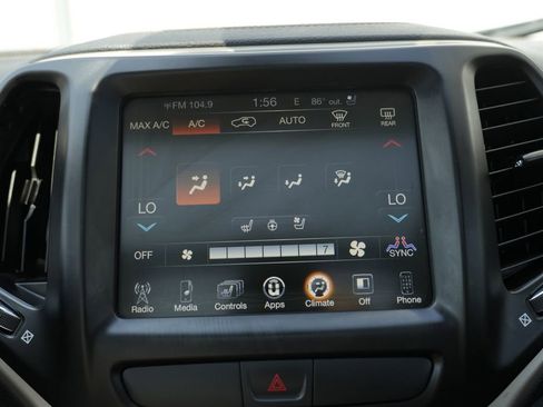 Used 2017 Jeep Cherokee High Altitude w/ Luxury Group AWD/4WD image 52