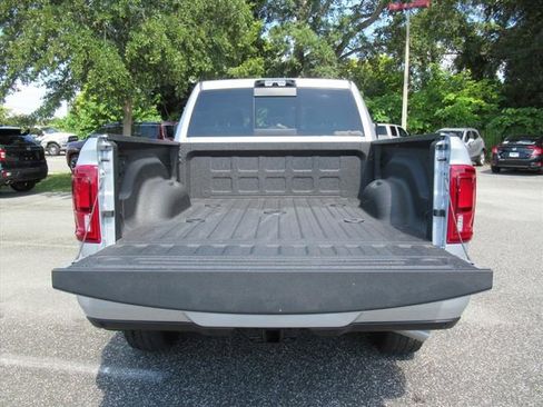New 2026 RAM 2500 Big Horn AWD/4WD image 6