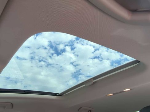 Used 2024 Volkswagen Jetta SEL image 20