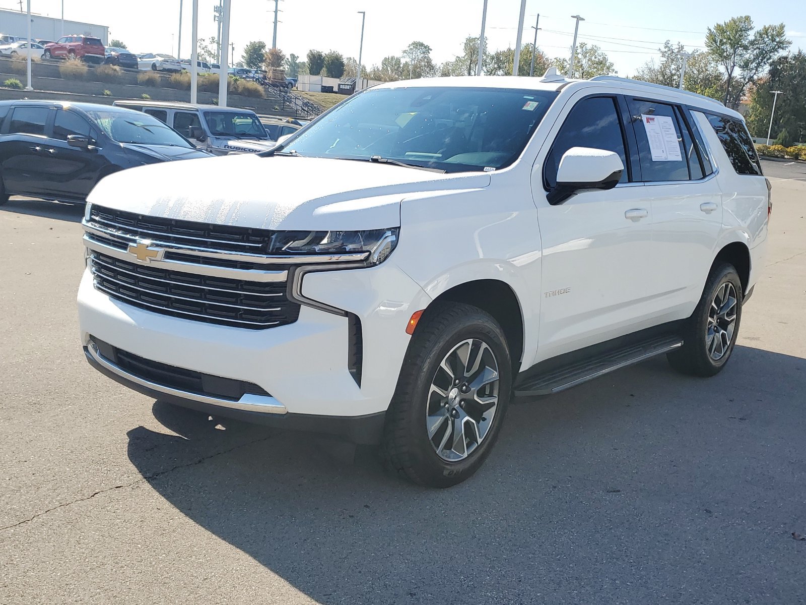 Used 2021 Chevrolet Tahoe LT RWD image 2