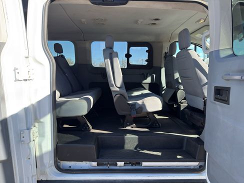Used 2018 Ford Transit 150 XLT image 13