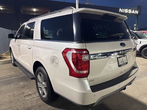 Used 2018 Ford Expedition Max XLT w/ Equipment Group 201A RWD image 6