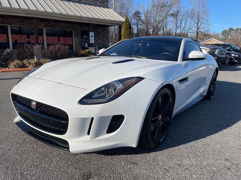 Used 2017 Jaguar F-TYPE Coupe image 5
