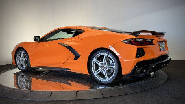 Used 2024 Chevrolet Corvette Stingray Premium Cpe w/ Z51 Performance Package RWD image 3