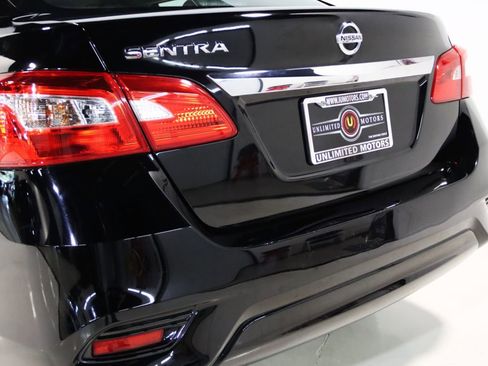 Used 2017 Nissan Sentra S image 58