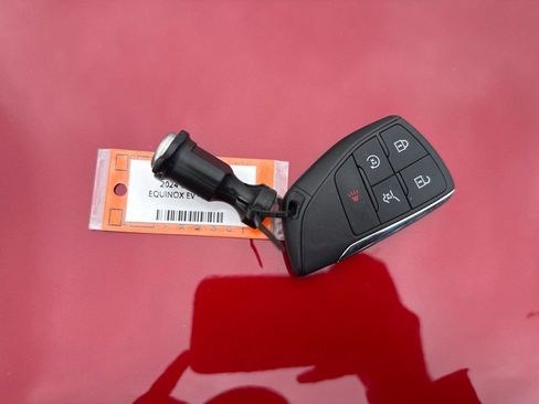Used 2024 Chevrolet Equinox EV LT AWD/4WD image 28