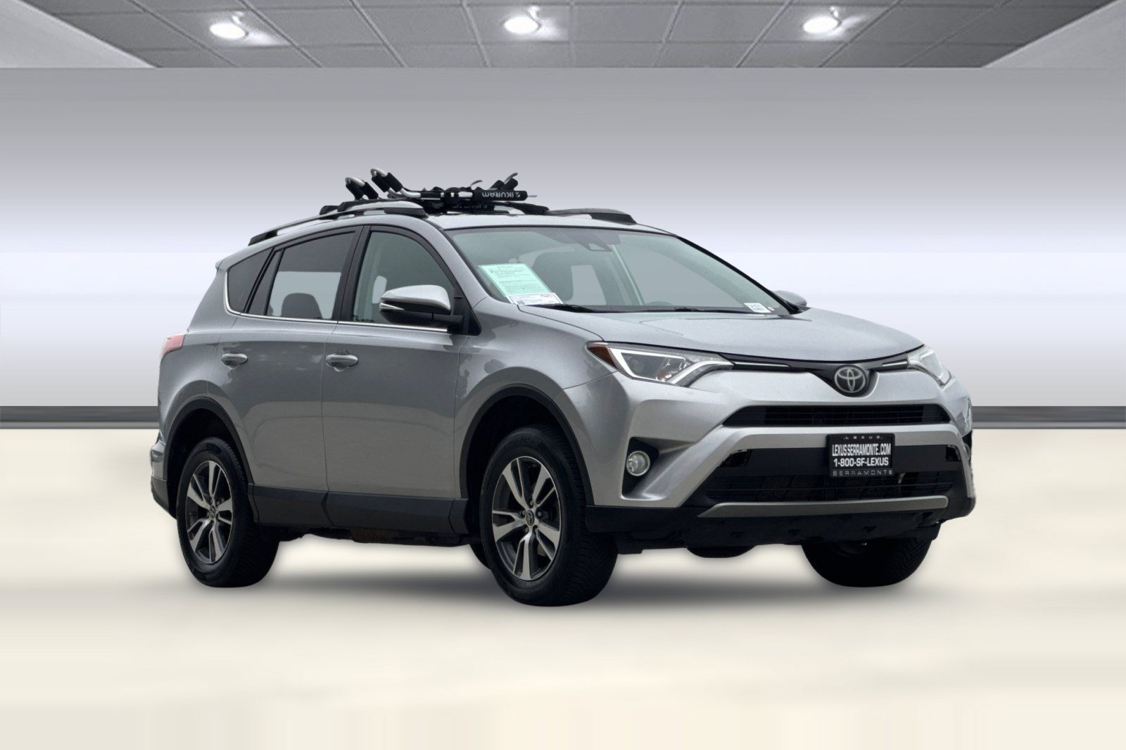 Used 2018 Toyota RAV4 XLE w/ Plus Extra Value Package AWD/4WD image 6