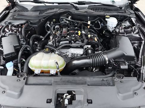 Used 2023 Ford Mustang Coupe RWD image 11