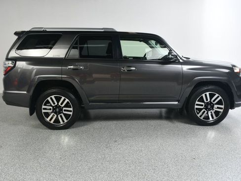 Used 2015 Toyota 4Runner Limited AWD/4WD image 4
