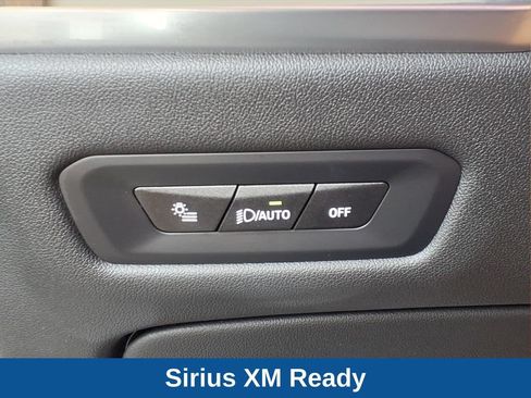 Used 2025 BMW X5 xDrive40i w/ Premium Package AWD/4WD image 17