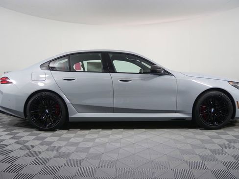 New 2026 BMW M5 image 2