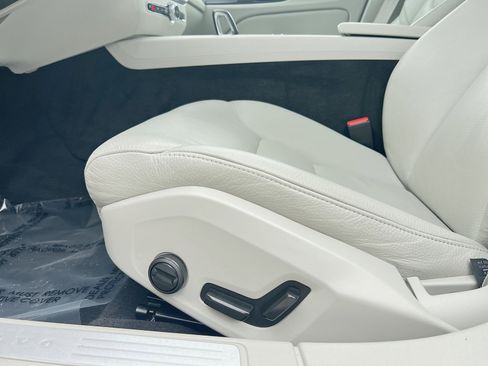 Certified 2023 Volvo S60 B5 Plus w/ Climate Package image 14