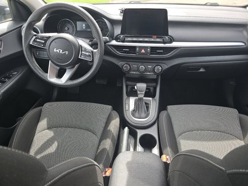 Used 2023 Kia Forte LXS image 18