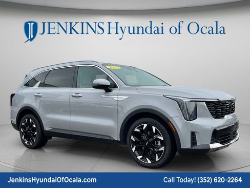 Used 2025 Kia Sorento EX w/ Panoramic Sunroof Package FWD image 1