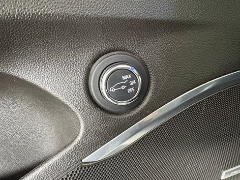 Used 2021 Buick Enclave Essence w/ Sport Touring Edition image 14