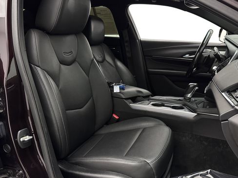 Used 2020 Cadillac CT4 Premium Luxury RWD image 30