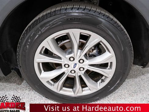 Used 2022 Ford Explorer Limited w/ Equipment Group 301A image 10