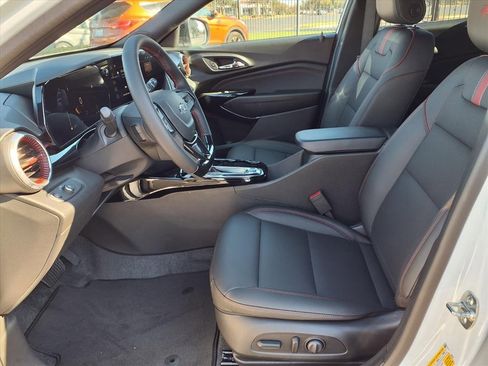 New 2026 Chevrolet Trax RS w/ Sunroof Package image 6