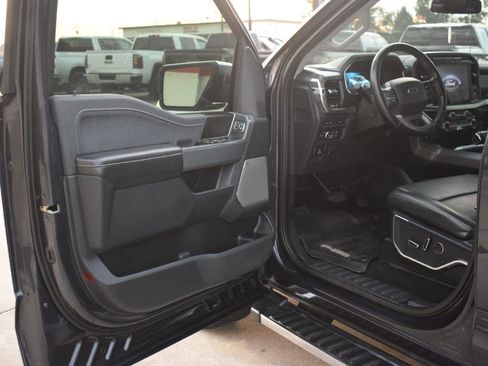 Used 2021 Ford F150 Lariat w/ Equipment Group 502A High image 9