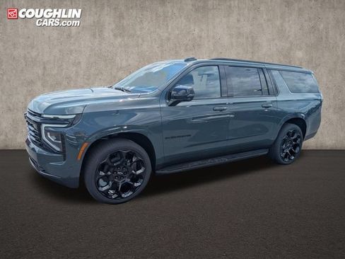New 2026 Chevrolet Suburban RST AWD/4WD image 4