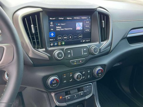 Certified 2024 GMC Terrain AT4 w/ Tech Package AWD/4WD image 32