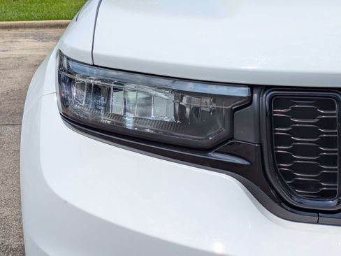 Used 2023 Jeep Grand Cherokee L Laredo AWD/4WD image 10