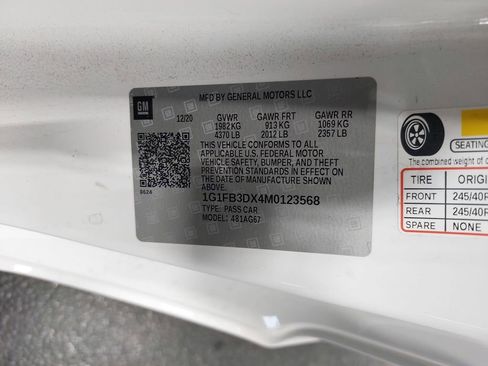 Used 2021 Chevrolet Camaro LT image 34