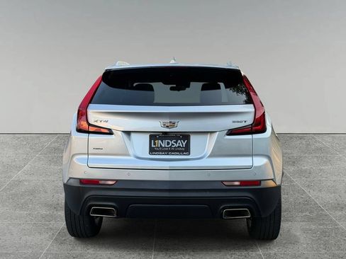 Used 2021 Cadillac XT4 Luxury w/ Cold Weather Package AWD/4WD image 11