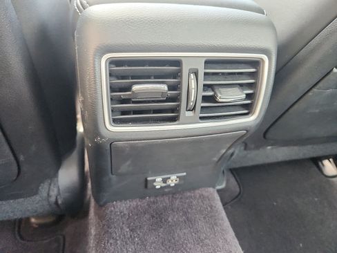 Used 2023 INFINITI Q50 Sensory image 12