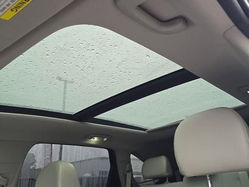 Used 2022 Kia Sorento S w/ Panoramic Sunroof Package image 29