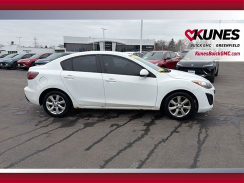 Used 2010 MAZDA MAZDA3 i Touring image 3