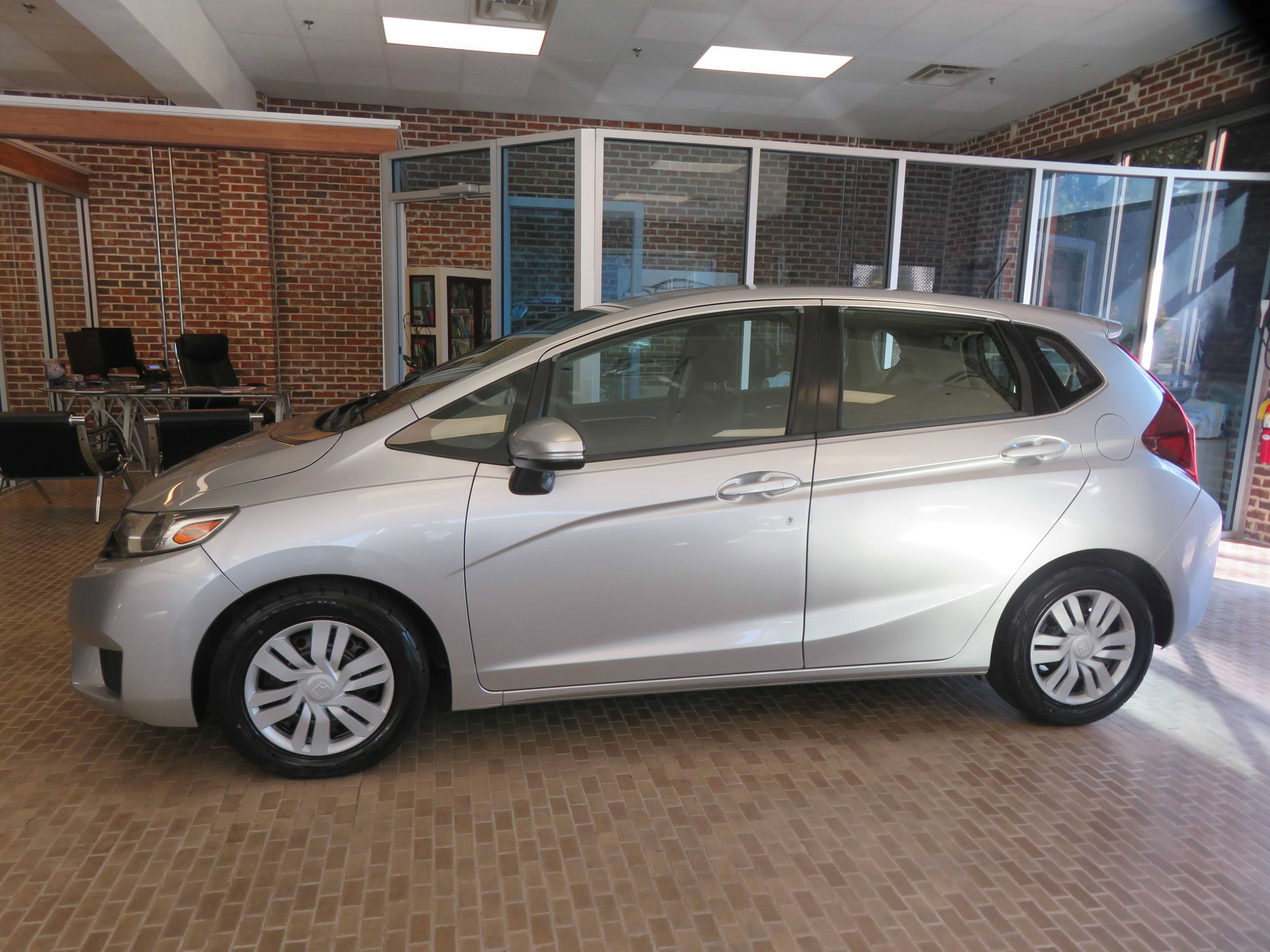 Used 2016 Honda Fit LX image 66