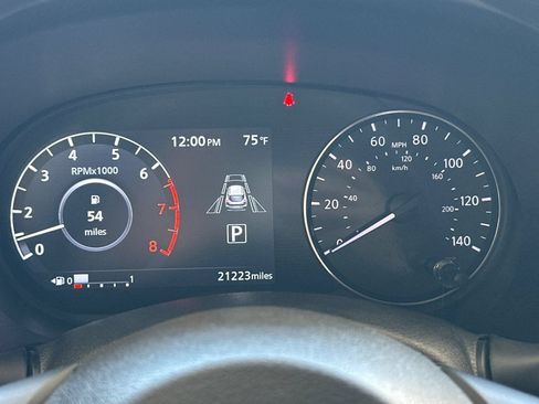 Used 2021 Nissan Kicks SV FWD image 24