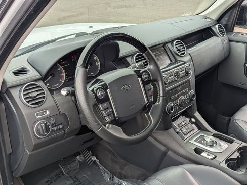 Used 2015 Land Rover LR4 HSE AWD/4WD image 13