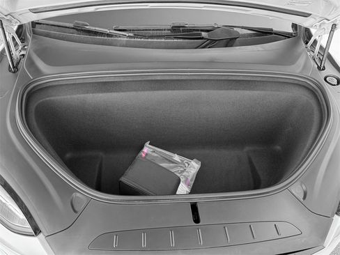 Used 2023 Tesla Model X image 11