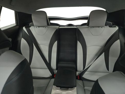 Used 2019 Toyota Prius Prime Premium image 31