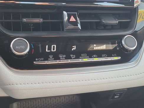 Used 2024 Toyota Corolla SE FWD image 24