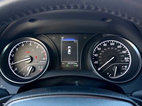 Certified 2023 Toyota Camry SE w/ Convenience Package image 19