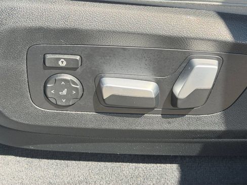 Used 2025 BMW X5 xDrive40i AWD/4WD image 21