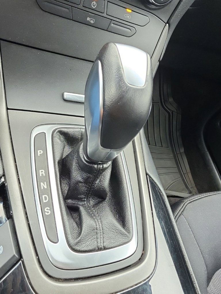 Used 2018 Ford Edge SE AWD/4WD image 21
