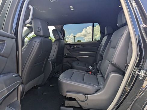 New 2026 Chevrolet Traverse LT w/ Driver Confidence Package FWD image 7