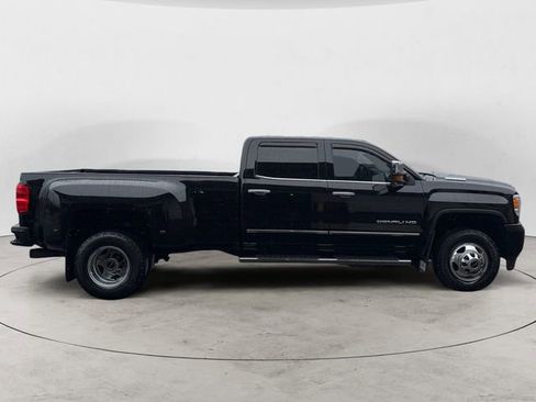 Used 2017 GMC Sierra 3500 Denali image 6